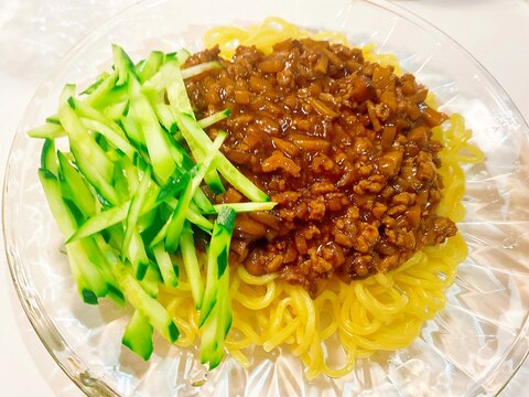 特製ダレ!ご飯にかけても美味しい【ジャージャー麺】